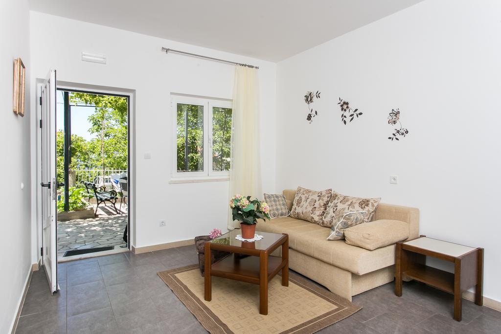 Apartments Olive Mlini Exterior photo